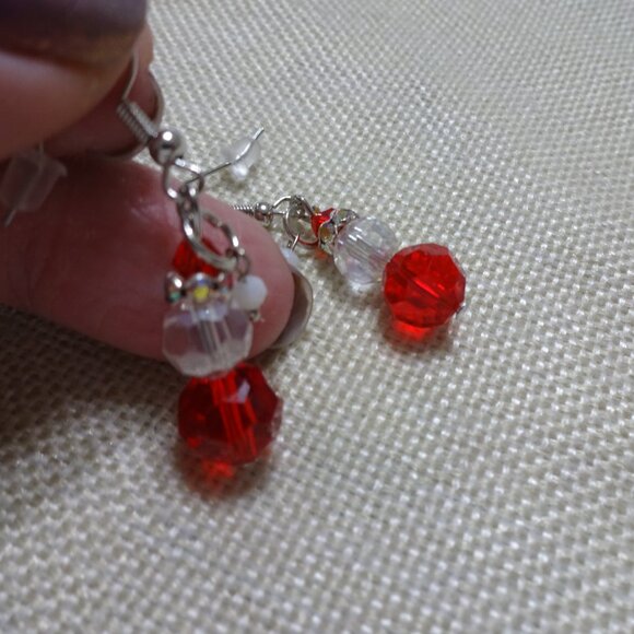 Festive CRYSTAL SANTA Handmade Silver Dangle Earrings (1" Drop) #268C - Picture 2 of 3